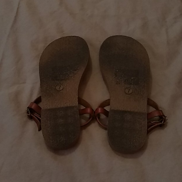 Universal Thread Sandals - Picture 2 of 2